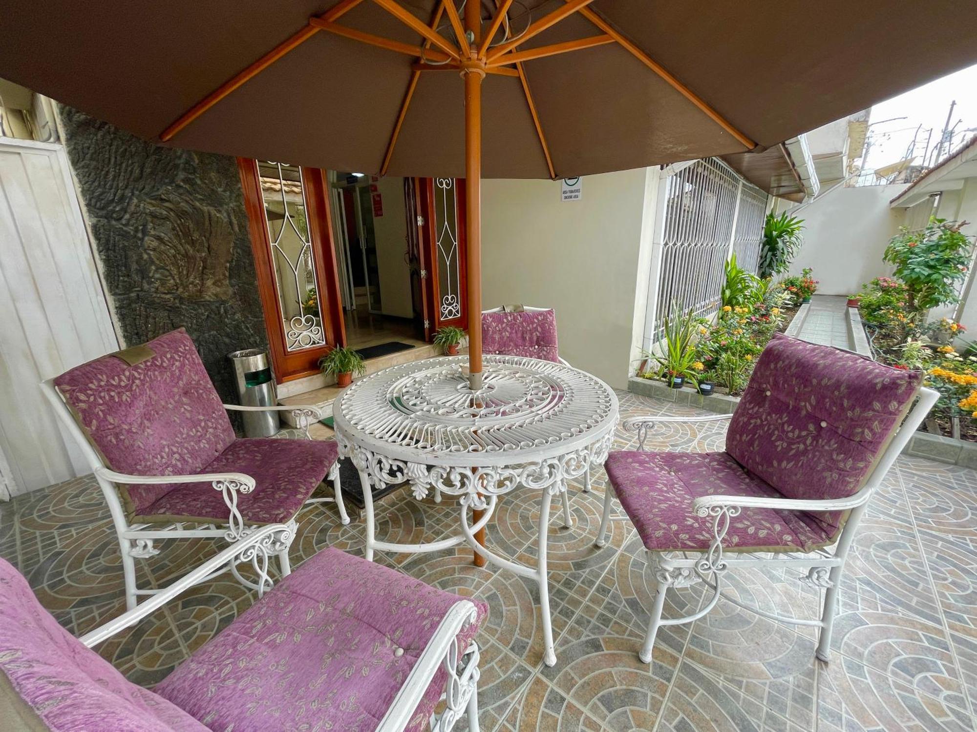 Villa Garza Inn Guayaquil Exterior photo